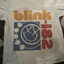 New Blink 182 T-shirt