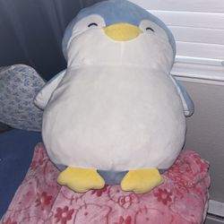big miniso penguin plushie