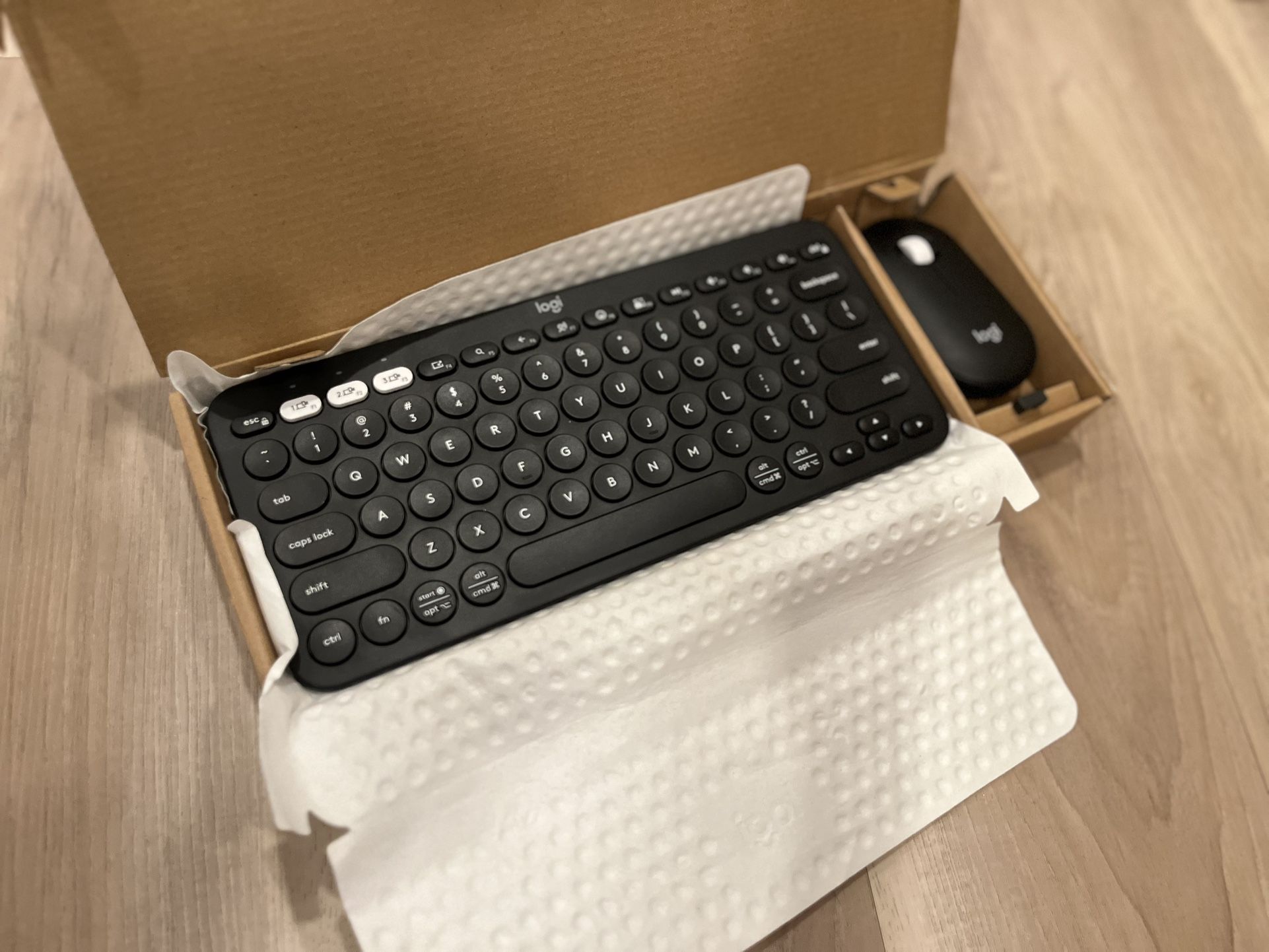 Brand New Logitech Pebble 2 Combo - Keyboard and Mouse - Black