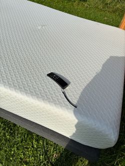 Full size bed