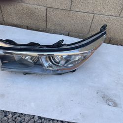 Toyota Highlander Headlight 2014 - 2016, Driver Side OEM 