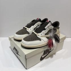 Jordan 1 low Travis Scott