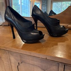 Schutz Genuine Leather High Heeled Peep Toe Booties Size 8