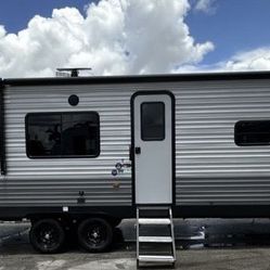 RV Trailer 26 Ft