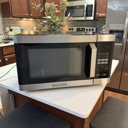 Microwave oven