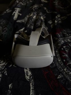 Oculus Meta quest 2 VR Headset With Controllers
