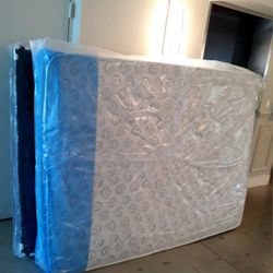 NEW QUEEN PILLOW TOP MATTRESS. Bed frame is not available. Take it home same day 👍