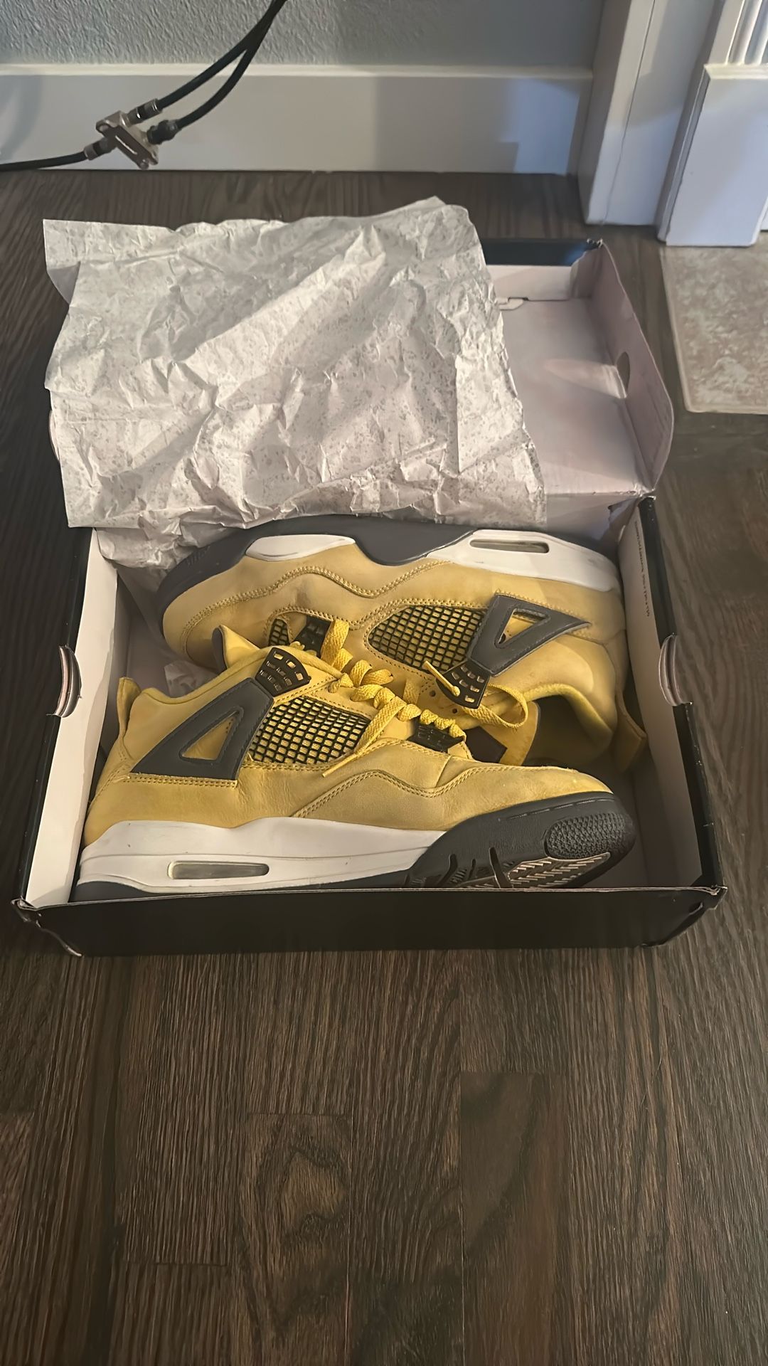 Jordan 4 Lighting