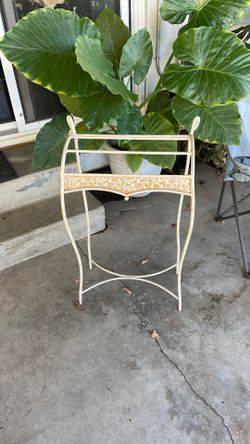 Antique Iron Towel Or Quilt Rack 