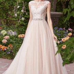 New Maggie Sottero Wedding Gown 