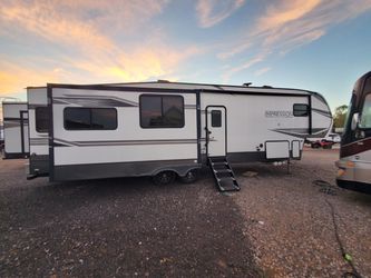2019 Impression 5TH wheel Luxury trailer 4 slide slides with bonus room delivered/set up
