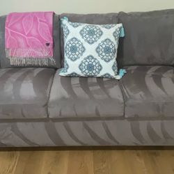 Queen size sleeping sofa