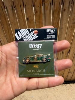 Kaido house Monarch Porsche pin