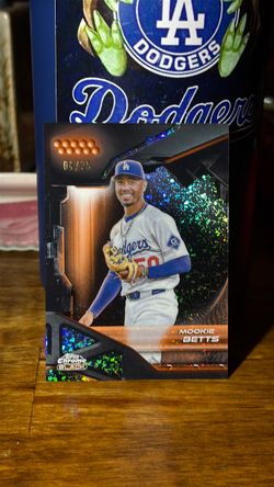 Mookie Betts Topps Chrome Black 04/25 mini Diamond refractor
