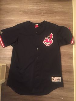 Cleveland baseball jersey like New! Size L