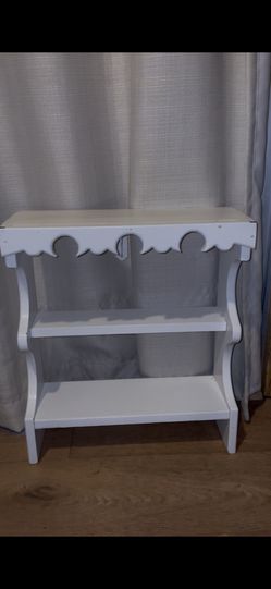 White Hanging/ Standing Shelf