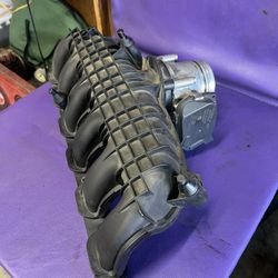 2008 335i Manifold and Throttle Body 