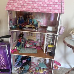 Doll House 