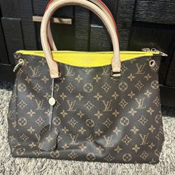 Louis Vuitton Pallas MM in Monogram Canvas with Saffron Yellow Leather.