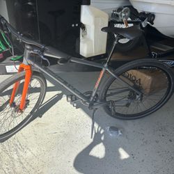 Raleigh Redux 3 Bicycle