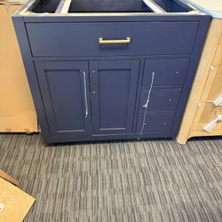 35” Bathroom Vanity In Blue 