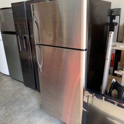 Kenmore Top Freezer Refrigerator Stainless Steel Clean and Good in Working Condition 