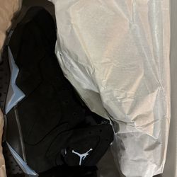 Jordan 7 “Chambaray” (2023’) size(12M). DS(New). Now available! $150. Cash. Under retail steal ‼️ retail Value $210. 😅🚨