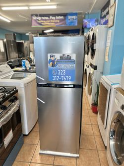 Crosley Refrigerator 10 Cu Ft Black New 22” wide x 60” height 28” depth