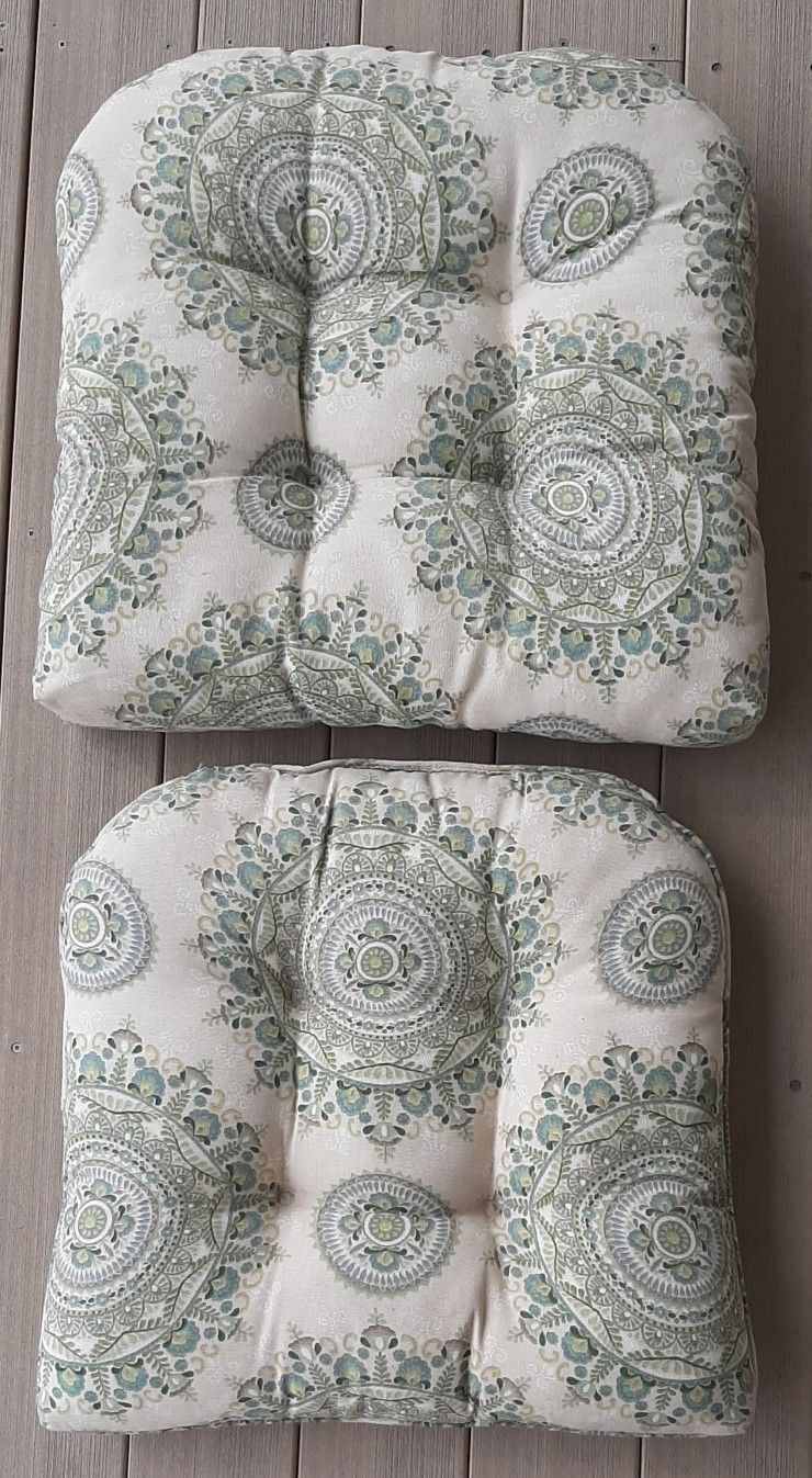 Outdoor Cushion Set