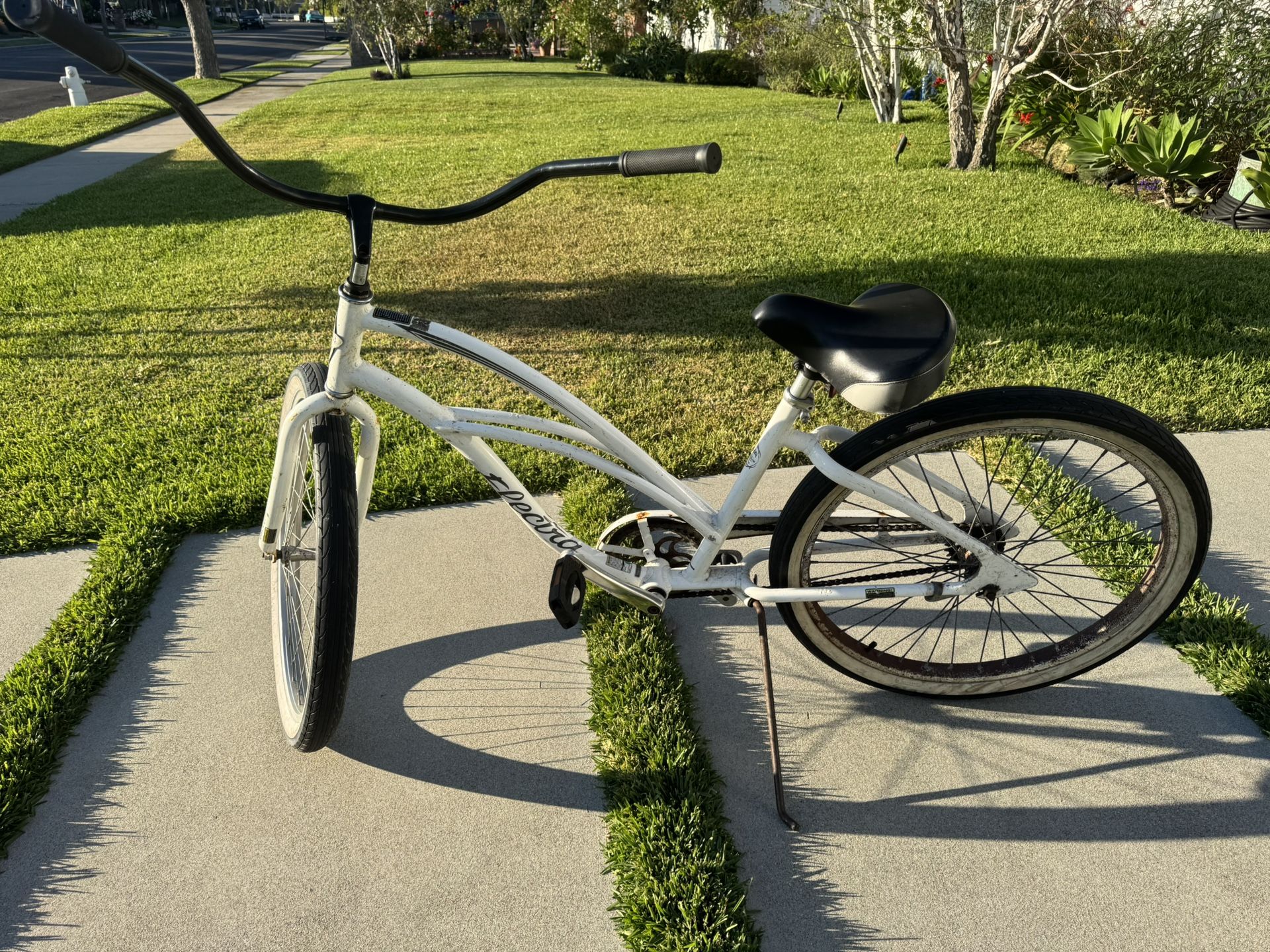 Electra Beach Cruiser - Rides Great
