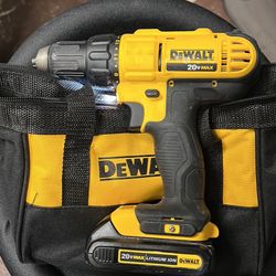DEWALT 20v Max Drill Set