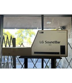 MEMORIAL DAY SALES!!! LG SQC2 2.1 SOUND BAR W. WIRELESS SUBWOOFER, BLUETOOTH & ADAPTIVE SOUND CONTROL