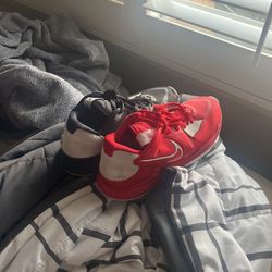Kyrie Irving Basketball Shoes