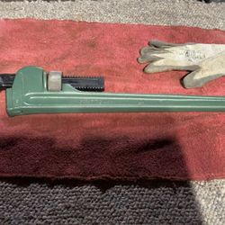 Pipe Wrench 