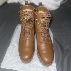 Michael kors boots 8.5