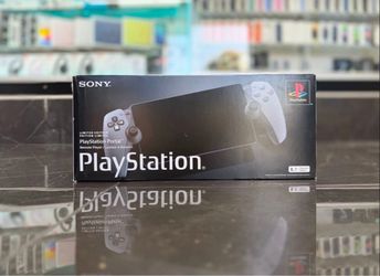 PlayStation 5 Portal 30th Anniversary ((Take It Home In Payments/ llévatelo a

casa en pagos) only $10 down