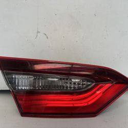 2018 2019 2020 2021 2022 2023 2024 TOYOTA CAMRY REAR LEFT DRIVER SIDE INNER TAIL LIGHT OEM