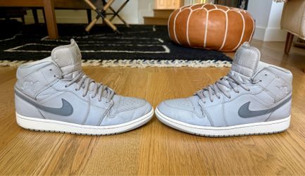 Jordan 1 Wolf Grey (Size: 10.5)