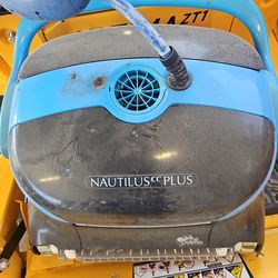 Nautilus plus robotic pool cleaner
