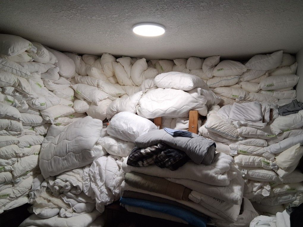 Pillows Sheets And Blankets