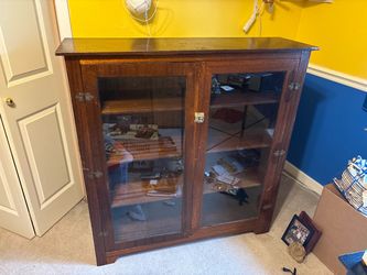Curio cabinet