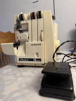 Singer Overlock Machine