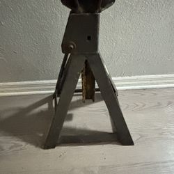 Jack Stand 