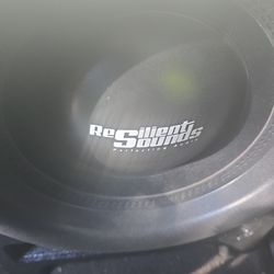 Cajon para chevy 2012. A 2014 bosina 12 3500RMS y 2 tuteer y 2. 6,½