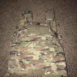 LBT Plate Carrier With Level 4 Plates
