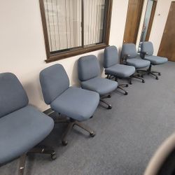 6 FREE OFFICE CHAIRS