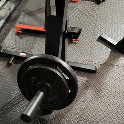 Plate loaded lever arm attachment