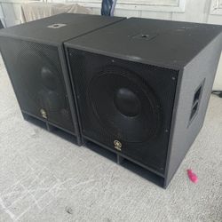 Subwoofer Yamaha 18”