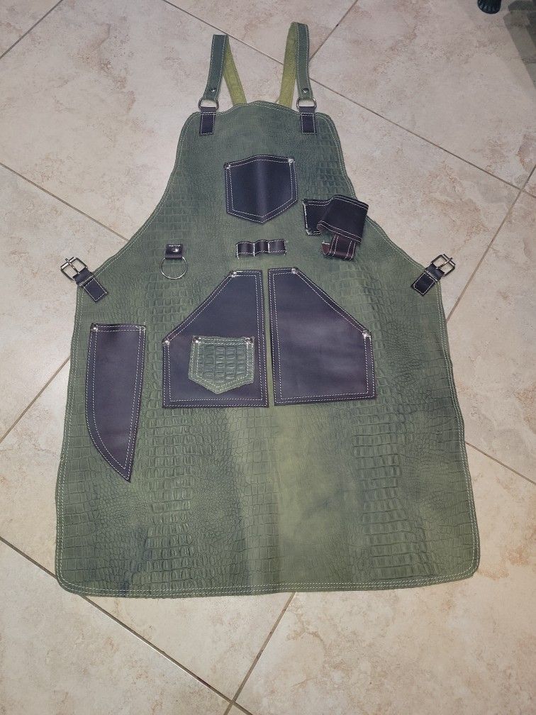 HAND CRAFTED LEATHER APRON