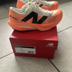 FuelCell Rebel v4 WOMEN RUNNING  #9